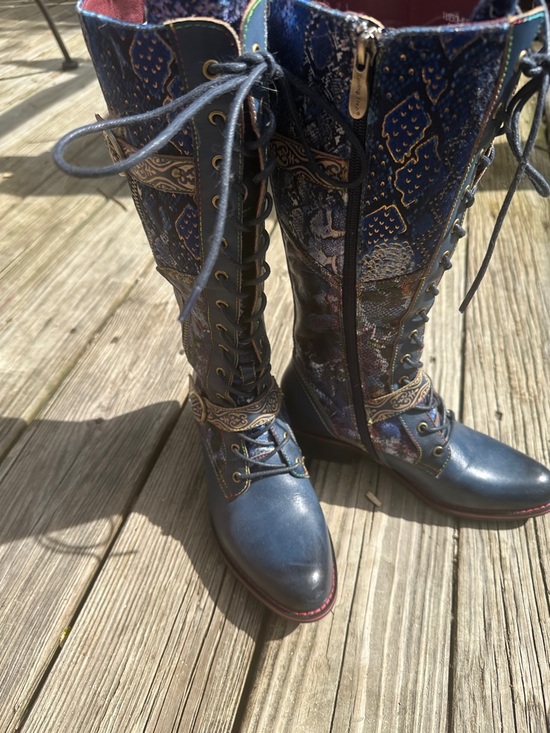 Van eyk blum boots Shoes - Blue Embroidered Lace-Up Mid-Calf Boots